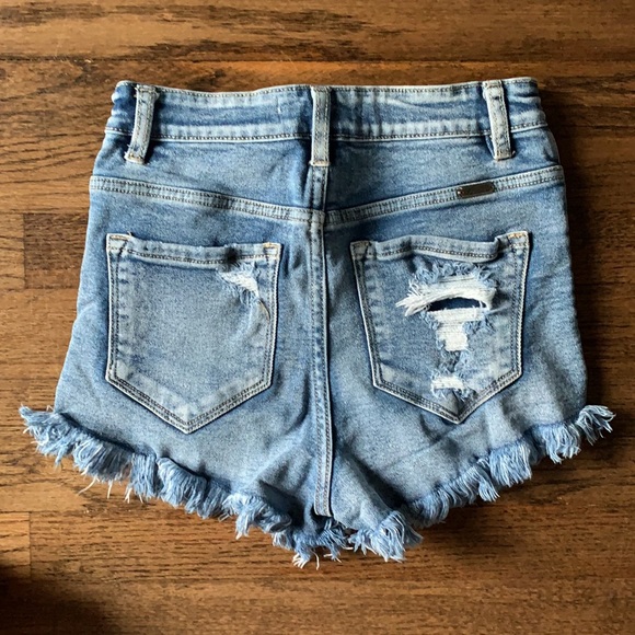 KanCan high rise denim shorts, Size 25 - Picture 2 of 2